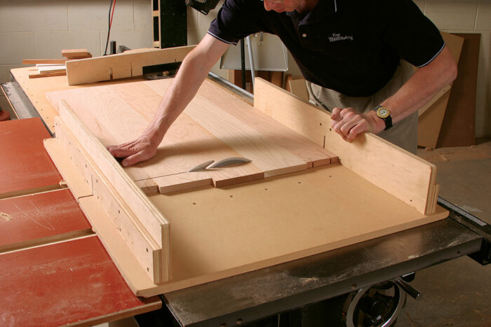 lots of teeth on sawblades for crosscutting solid wood